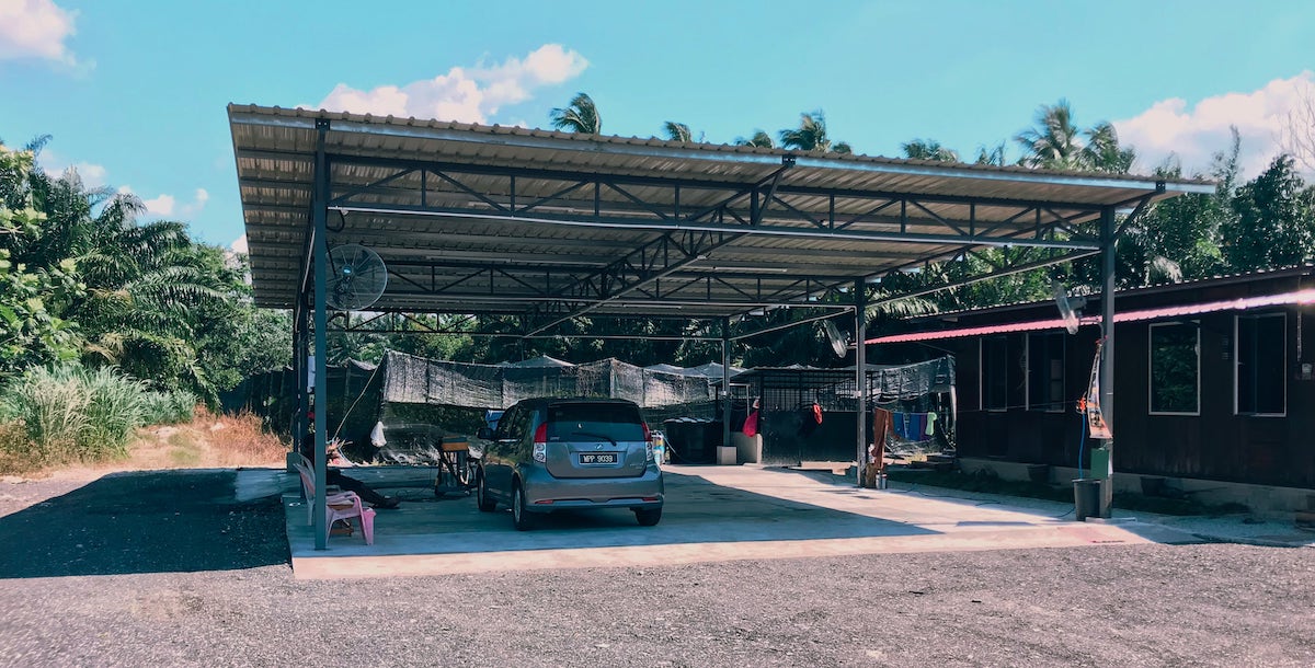 Kereta bersih di Gemerlip Car Spa & Snow Wash